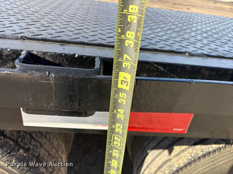 image for item ET7312 2011 Top Hat OTWG32X8.5-22.5E-F equipment trailer