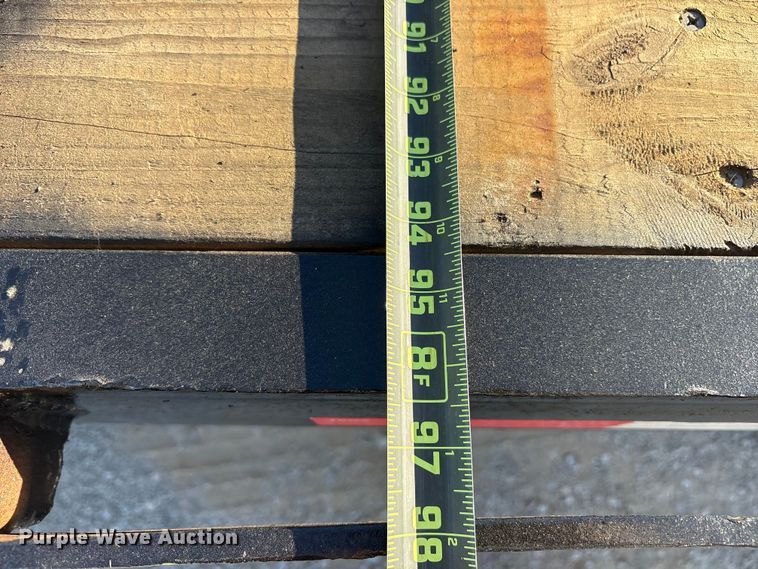 image for item ET7312 2011 Top Hat OTWG32X8.5-22.5E-F equipment trailer