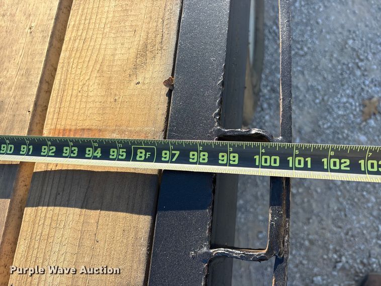 image for item ET7312 2011 Top Hat OTWG32X8.5-22.5E-F equipment trailer