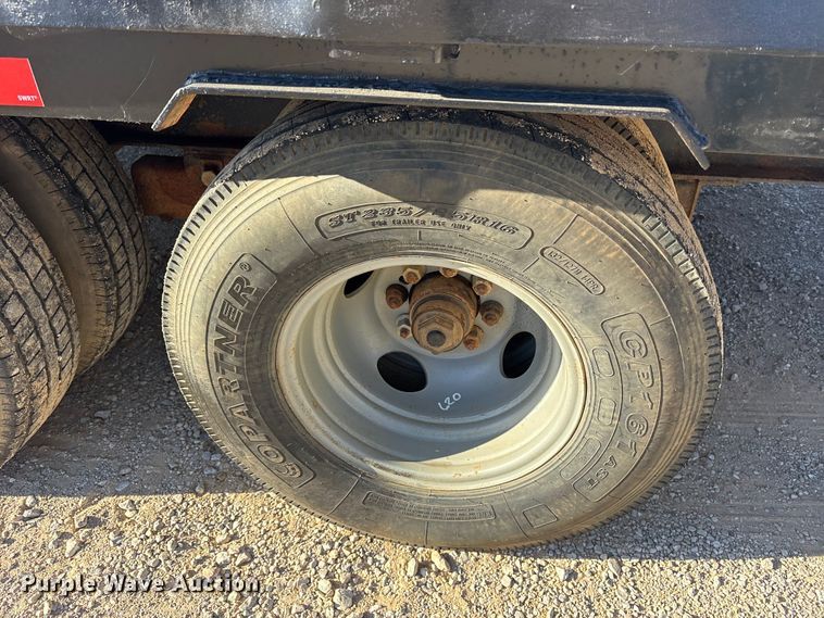 image for item ET7312 2011 Top Hat OTWG32X8.5-22.5E-F equipment trailer