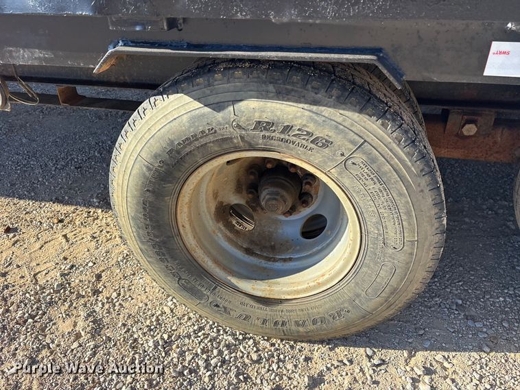 image for item ET7312 2011 Top Hat OTWG32X8.5-22.5E-F equipment trailer