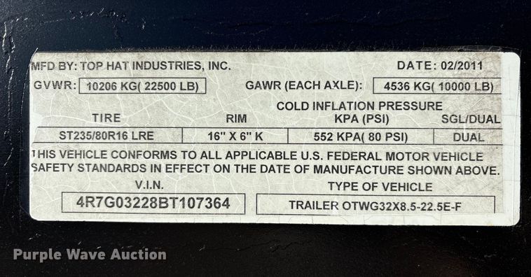 image for item ET7312 2011 Top Hat OTWG32X8.5-22.5E-F equipment trailer