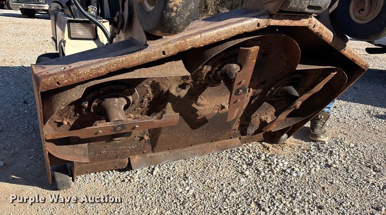 image for item ET7313 Grasshopper 725DT6 ZTR lawn mower