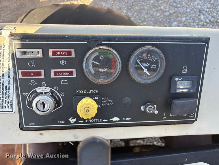 image for item ET7313 Grasshopper 725DT6 ZTR lawn mower