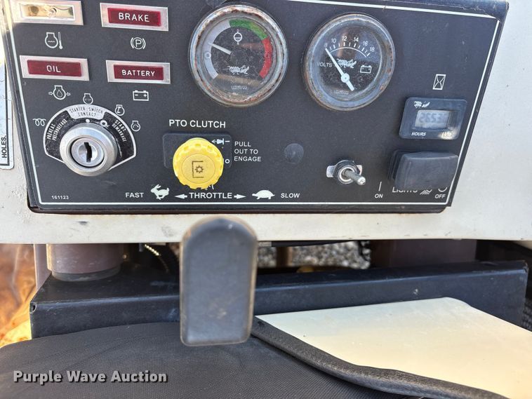 image for item ET7313 Grasshopper 725DT6 ZTR lawn mower