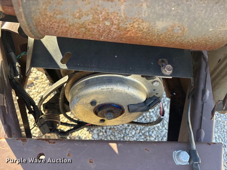 image for item ET7313 Grasshopper 725DT6 ZTR lawn mower