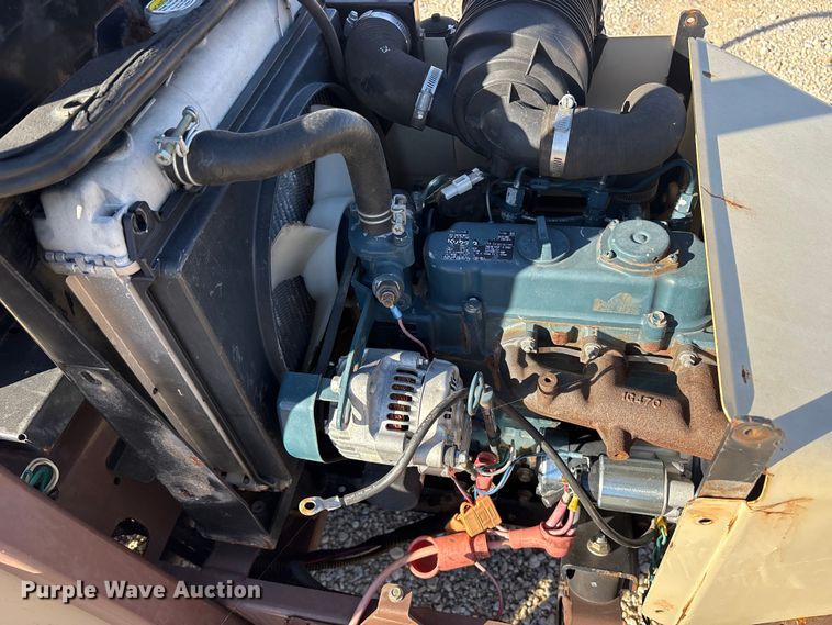 image for item ET7313 Grasshopper 725DT6 ZTR lawn mower