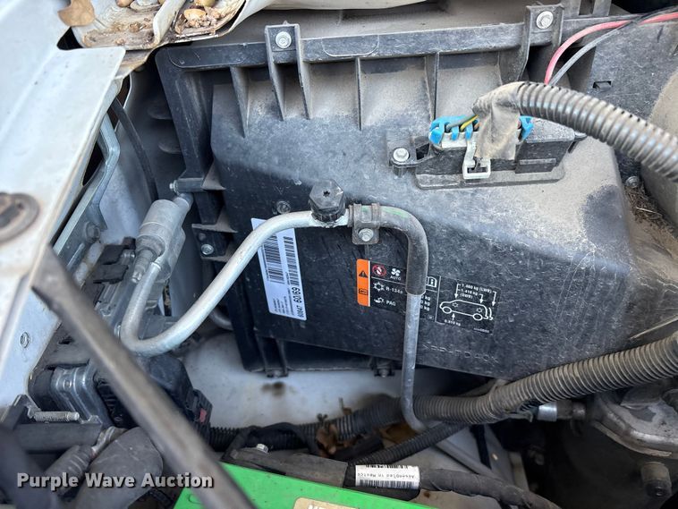 image for item ET7316 2019 Chevrolet Express 2500 van