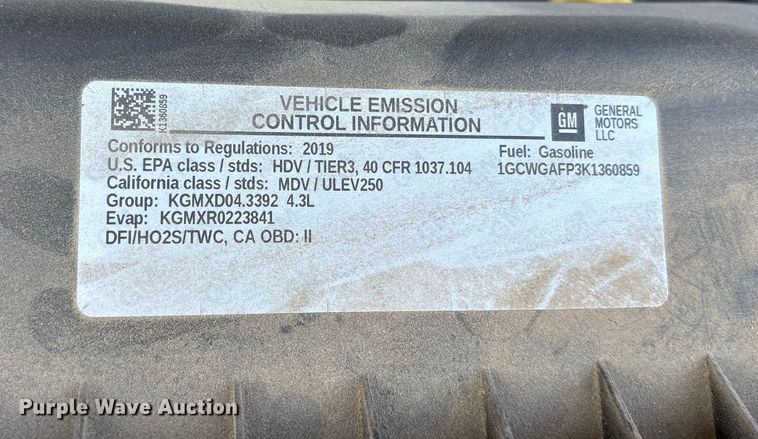 image for item ET7316 2019 Chevrolet Express 2500 van