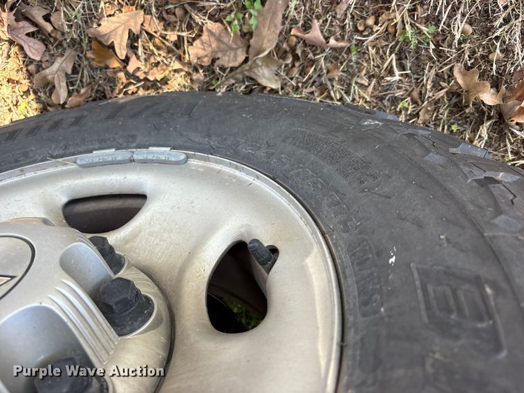 image for item ET7316 2019 Chevrolet Express 2500 van