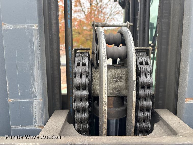 image for item ET8598 2016 CombiLift C8000 forklift