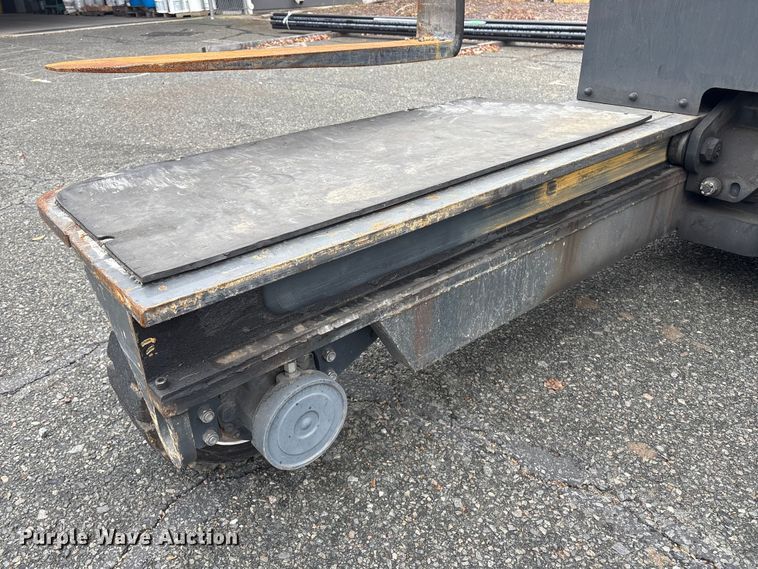 image for item ET8598 2016 CombiLift C8000 forklift