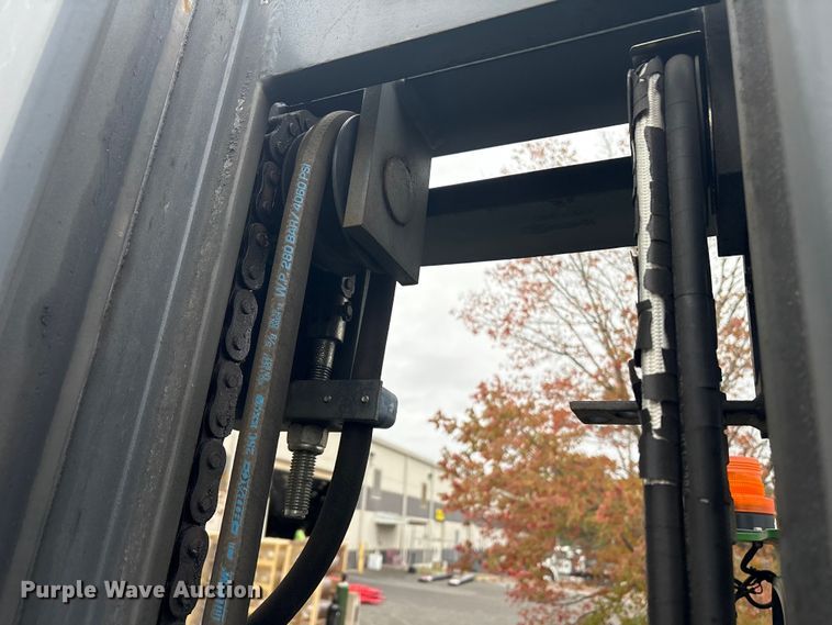 image for item ET8598 2016 CombiLift C8000 forklift