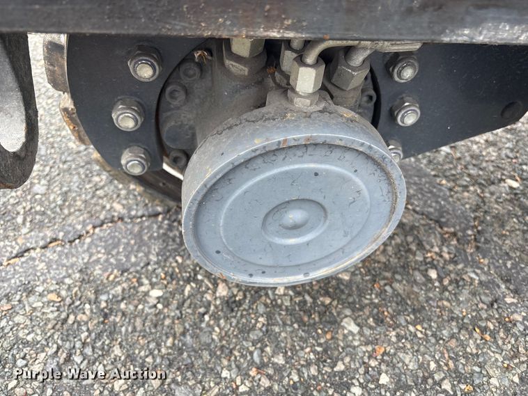 image for item ET8598 2016 CombiLift C8000 forklift