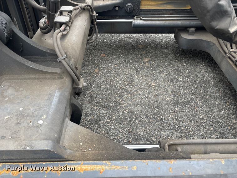 image for item ET8598 2016 CombiLift C8000 forklift