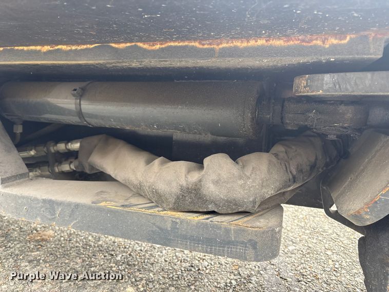 image for item ET8598 2016 CombiLift C8000 forklift