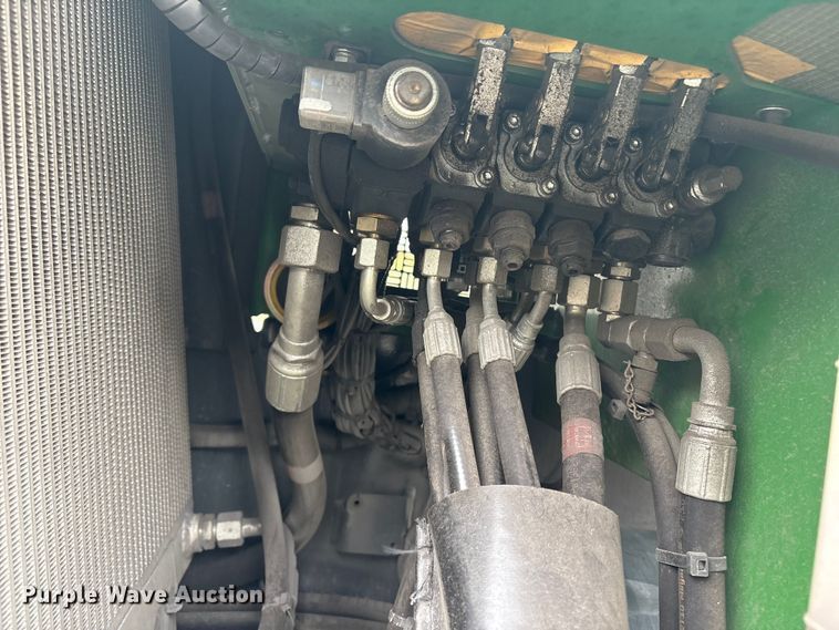 image for item ET8598 2016 CombiLift C8000 forklift