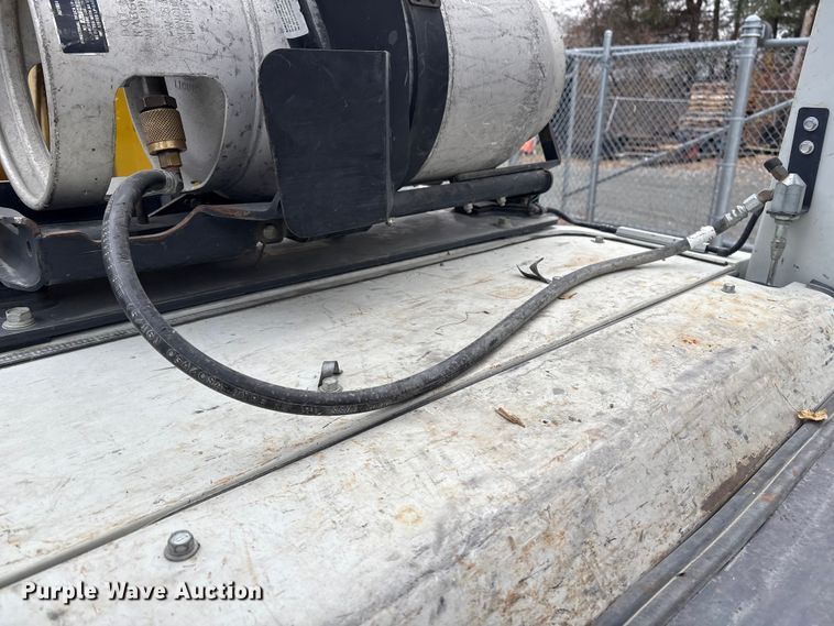 image for item ET8605 2015 Nissan PF80YLP forklift