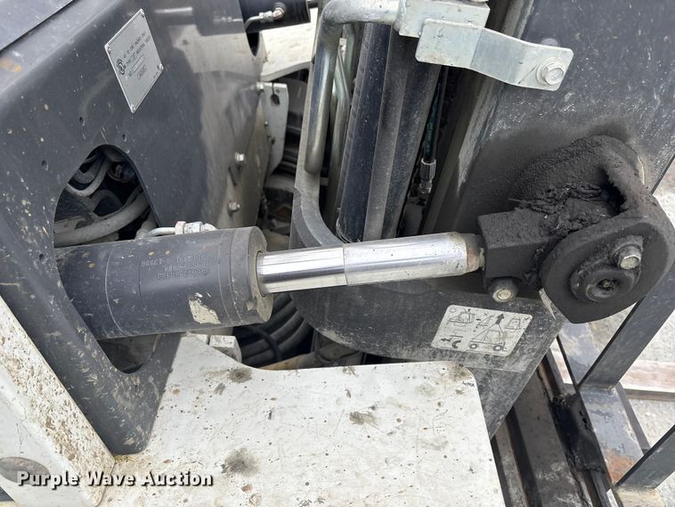 image for item ET8605 2015 Nissan PF80YLP forklift