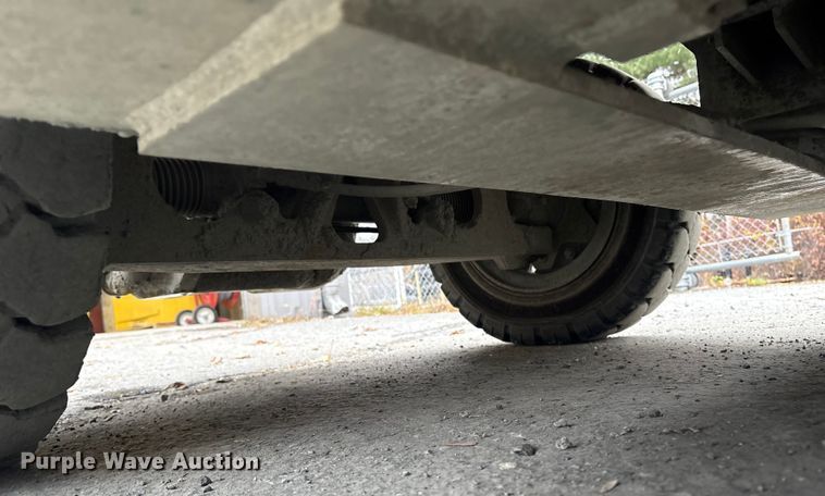 image for item ET8605 2015 Nissan PF80YLP forklift