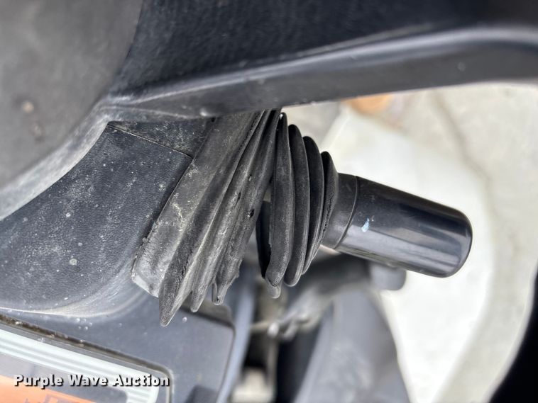 image for item ET8605 2015 Nissan PF80YLP forklift