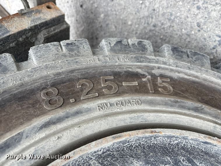 image for item ET8605 2015 Nissan PF80YLP forklift