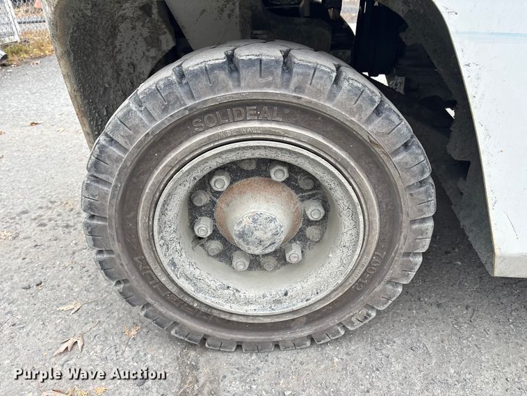 image for item ET8605 2015 Nissan PF80YLP forklift