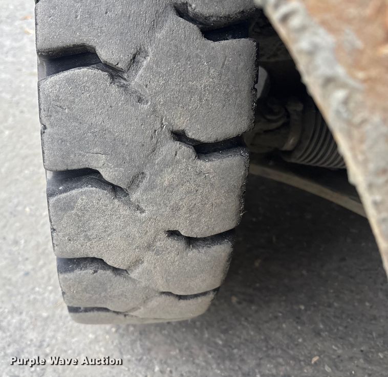 image for item ET8605 2015 Nissan PF80YLP forklift