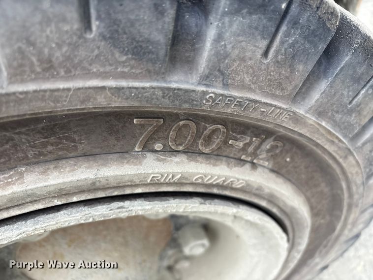 image for item ET8605 2015 Nissan PF80YLP forklift