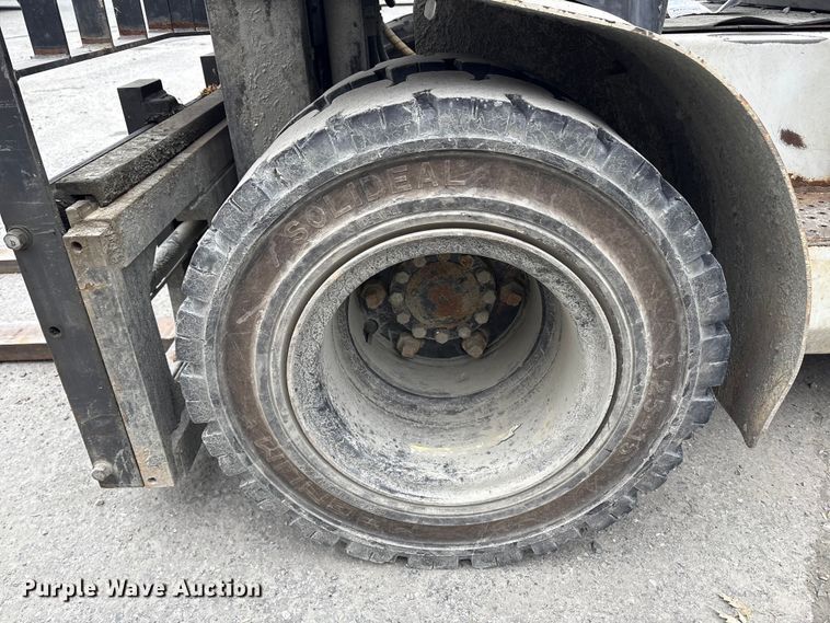 image for item ET8605 2015 Nissan PF80YLP forklift