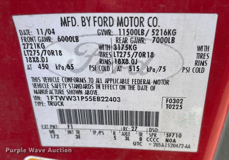 image for item ET8616 2005 Ford F350 Super Duty XLT Crew Cab flatbed pickup truck