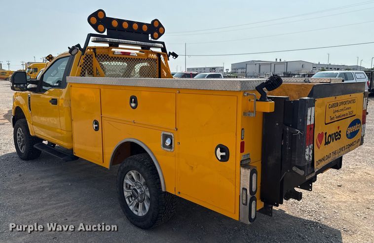 image for item EU2228 2020 Ford F350 Super Duty utility bed pickup truck