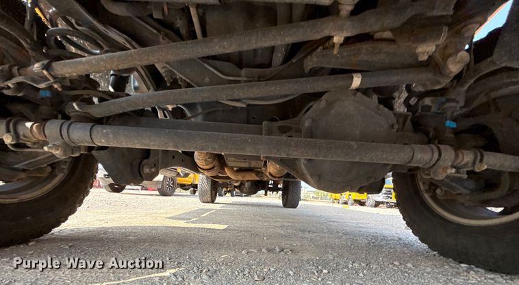 image for item EU2228 2020 Ford F350 Super Duty utility bed pickup truck