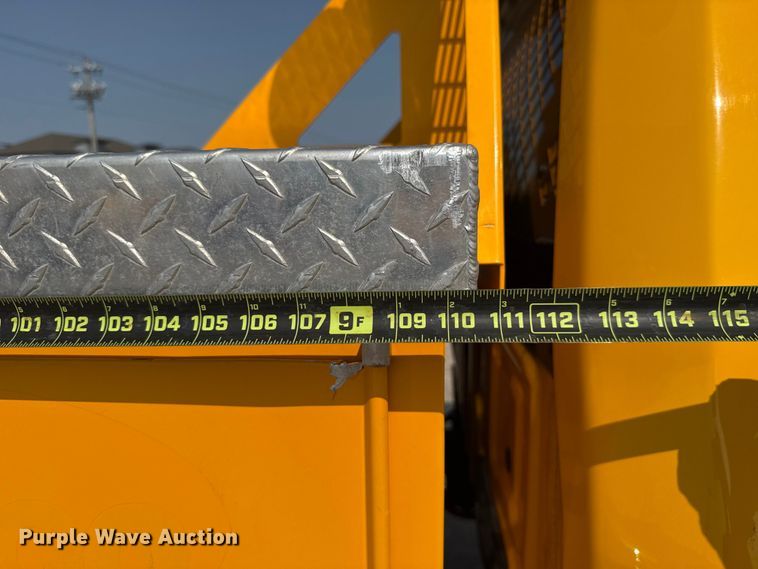 image for item EU2228 2020 Ford F350 Super Duty utility bed pickup truck