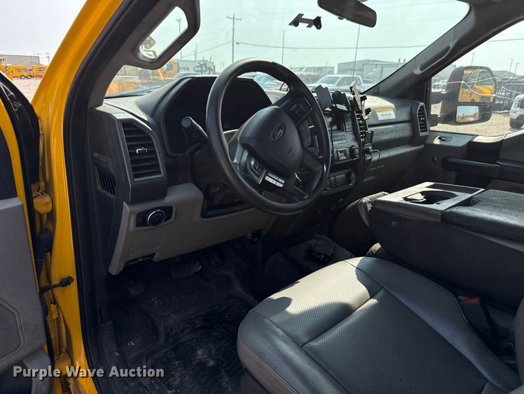 image for item EU2228 2020 Ford F350 Super Duty utility bed pickup truck