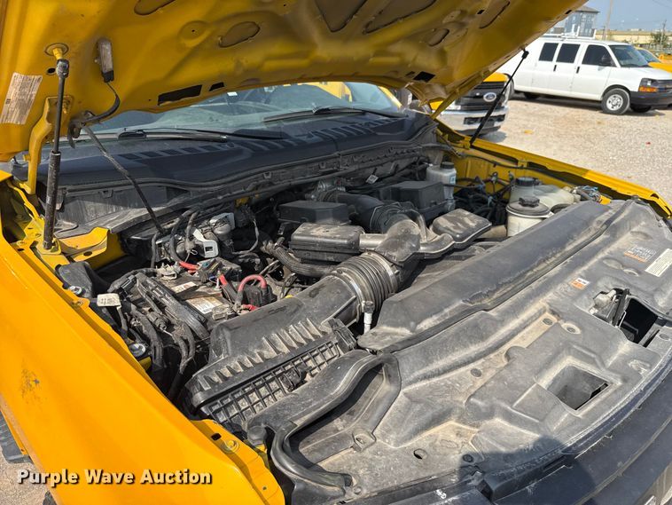 image for item EU2228 2020 Ford F350 Super Duty utility bed pickup truck