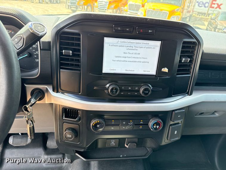 image for item EU2230 2022 Ford F150 SuperCrew pickup truck