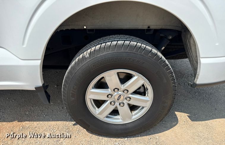 image for item EU2230 2022 Ford F150 SuperCrew pickup truck