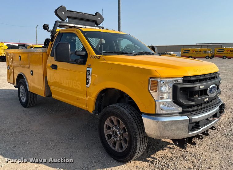 image for item EU2240 2021 Ford F350 Super Duty utility bed pickup truck