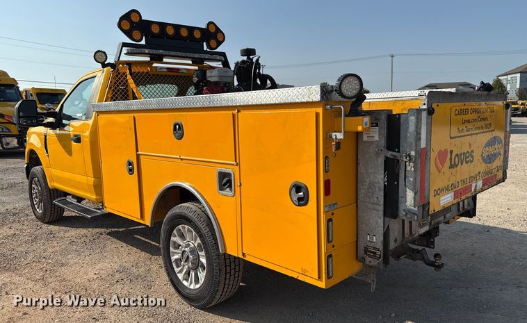 image for item EU2240 2021 Ford F350 Super Duty utility bed pickup truck