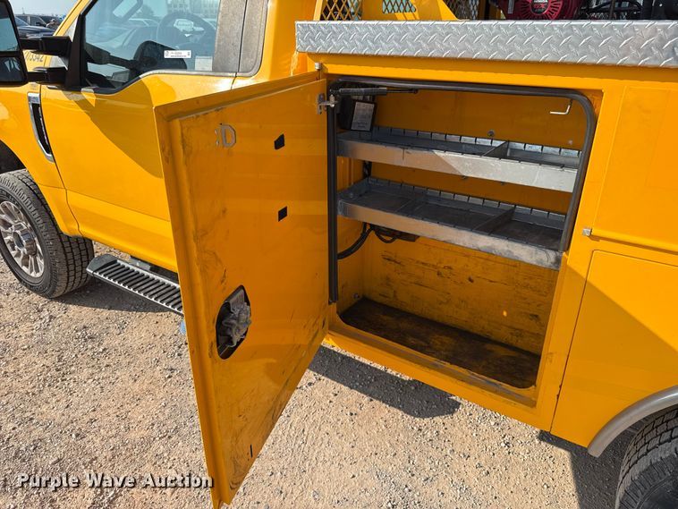 image for item EU2240 2021 Ford F350 Super Duty utility bed pickup truck