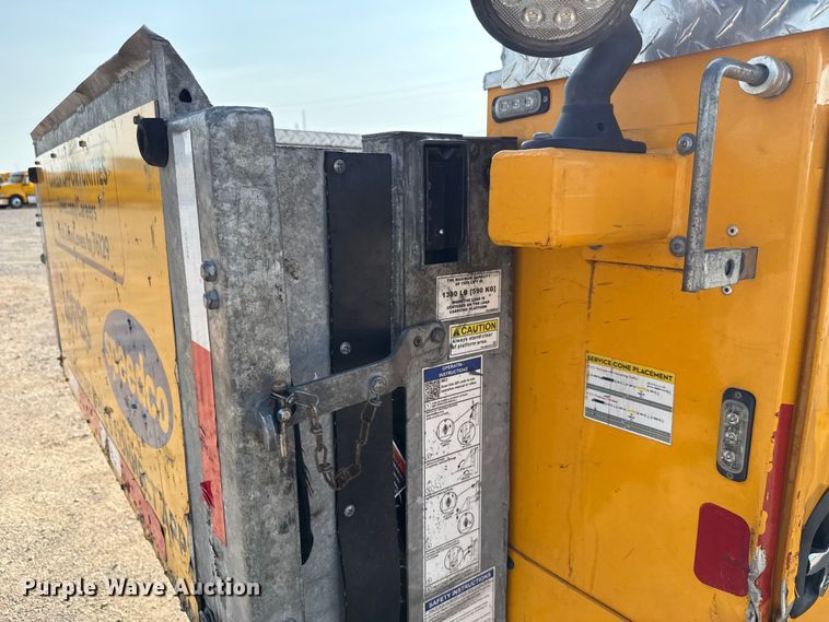 image for item EU2240 2021 Ford F350 Super Duty utility bed pickup truck