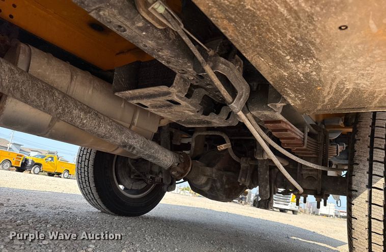 image for item EU2240 2021 Ford F350 Super Duty utility bed pickup truck