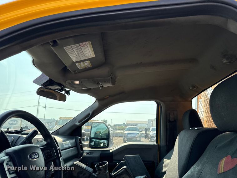 image for item EU2240 2021 Ford F350 Super Duty utility bed pickup truck