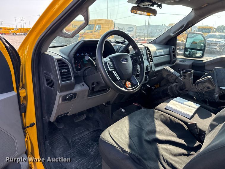 image for item EU2240 2021 Ford F350 Super Duty utility bed pickup truck