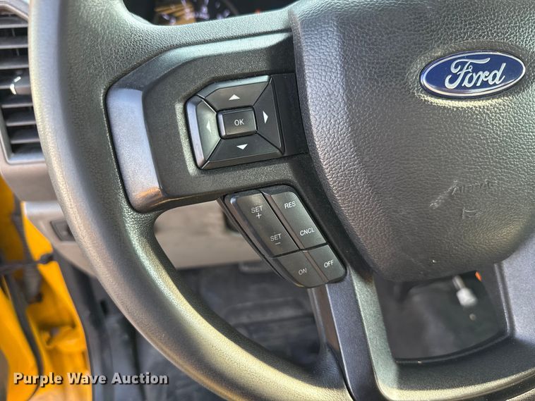 image for item EU2240 2021 Ford F350 Super Duty utility bed pickup truck