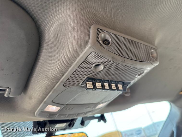 image for item EU2240 2021 Ford F350 Super Duty utility bed pickup truck