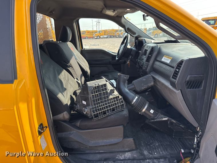 image for item EU2240 2021 Ford F350 Super Duty utility bed pickup truck