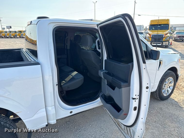 image for item EU2246 2022 Ford F150 SuperCrew pickup truck