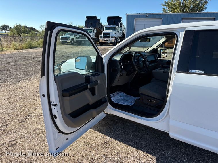 image for item EU4705 2015 Ford F150 XLT SuperCrew pickup truck